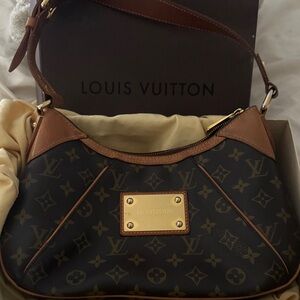 Louis Vuitton Thames PM Monogram Shoulder Bag